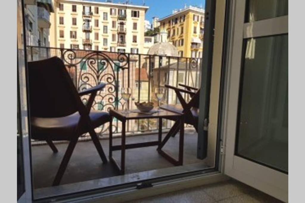 Apartmán Casa Retro. Historic Center - La Spezia Exteriér fotografie