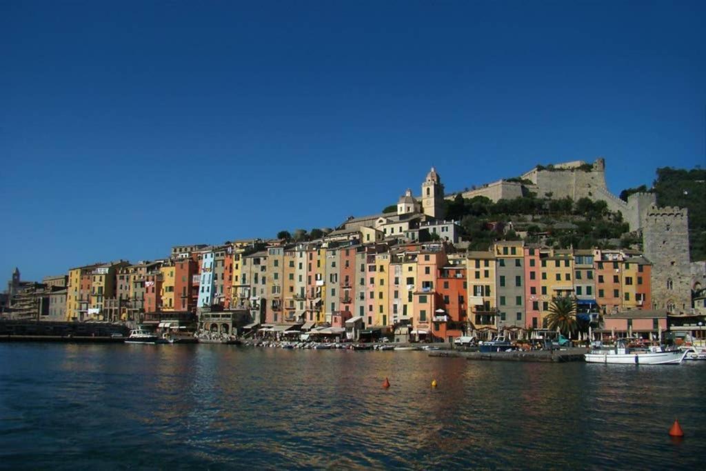 Apartmán Casa Retro. Historic Center - La Spezia Exteriér fotografie